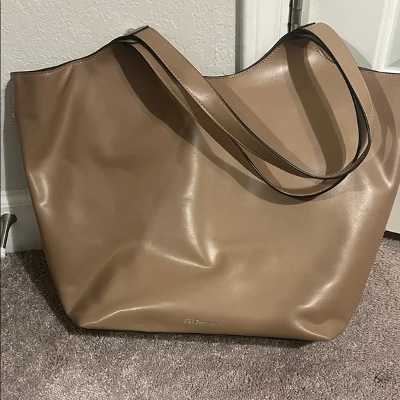 BCBG Tote Bag - Picture 3 of 3